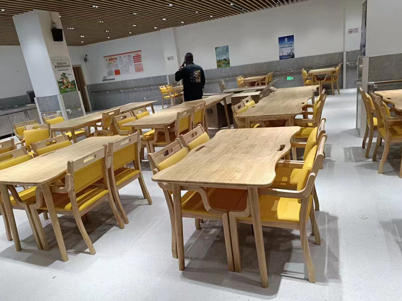 适老化餐桌